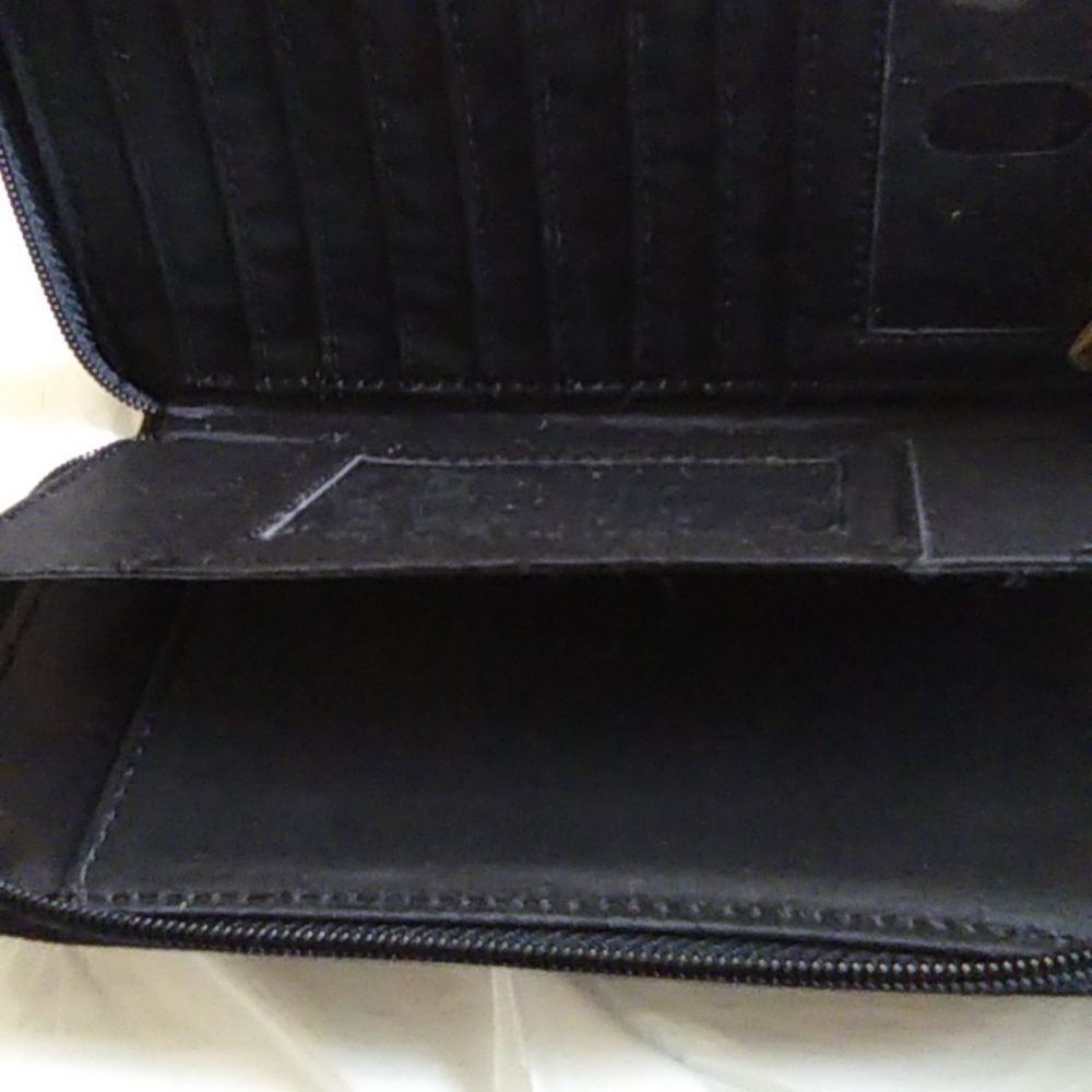 Ladies Wallet - Picture 8 of 12
